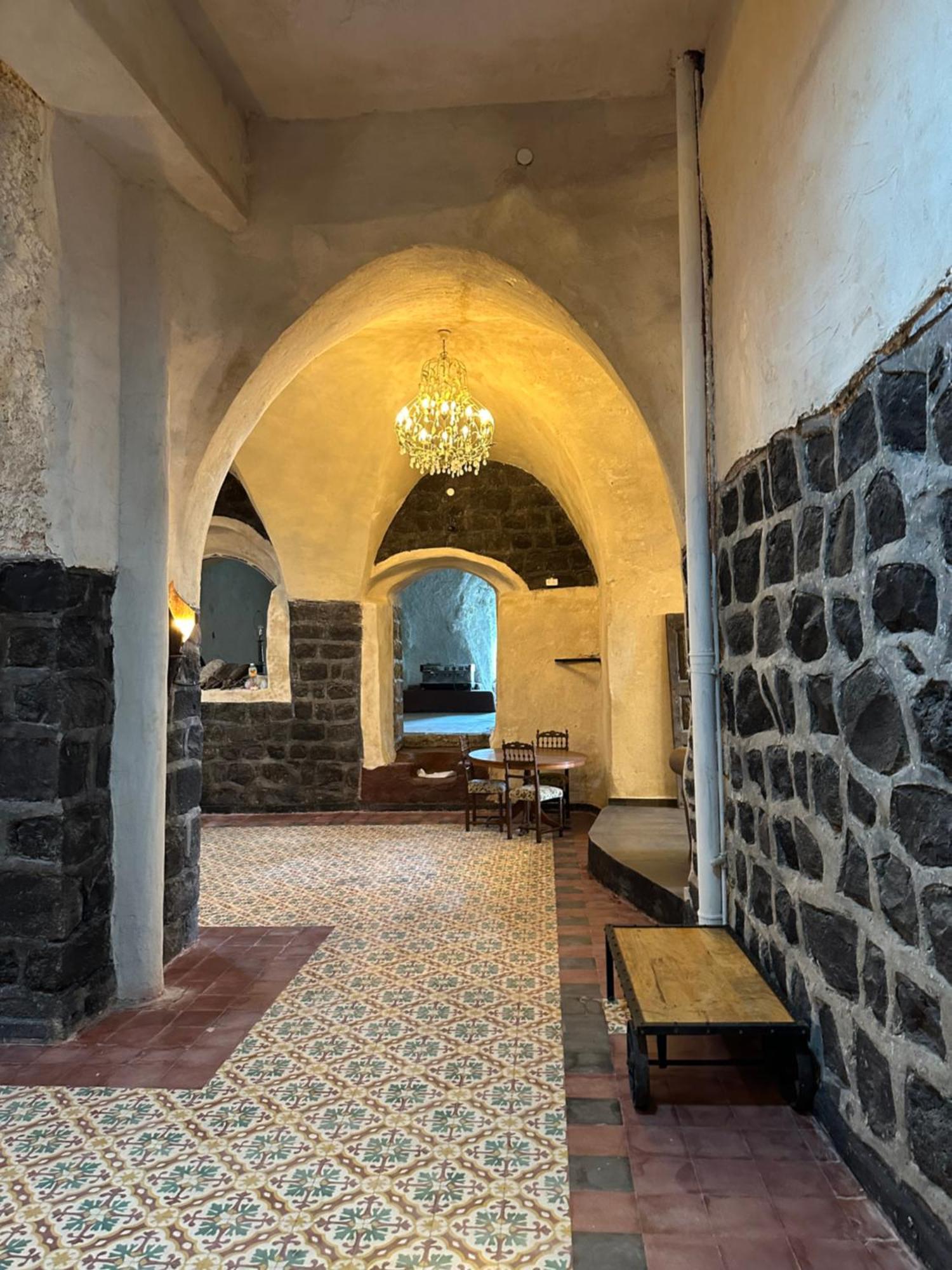 Отель Dona Castle Тверия Экстерьер фото